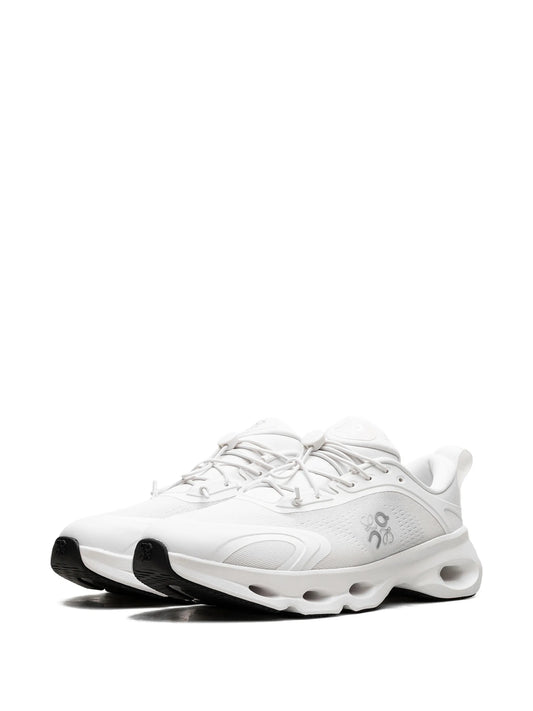 On Cloudsolo Loewe White