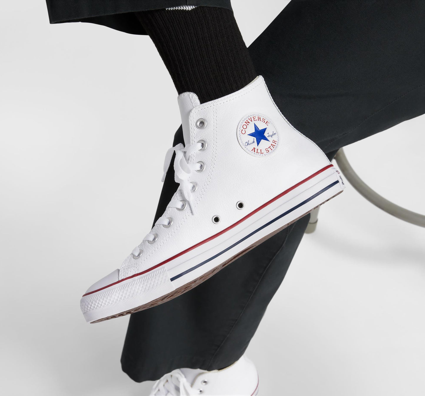 Converse Chuck Taylor All Star High in White Red