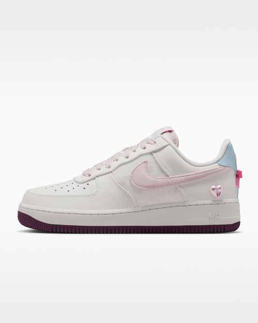Nike Air Force Low 'Valentines Day 2026 in Sail Light Armoury