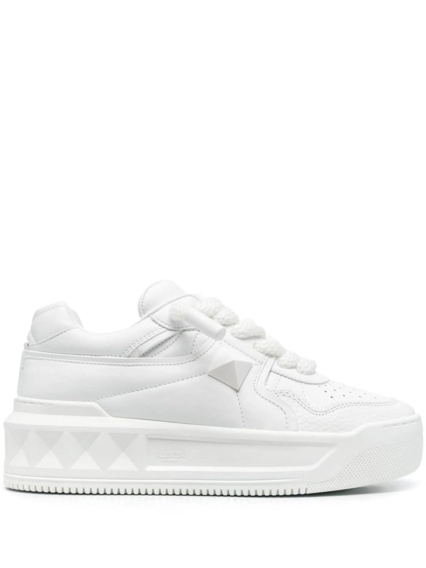 Valentino Garavani stud White low-top sneakers_Unique Store