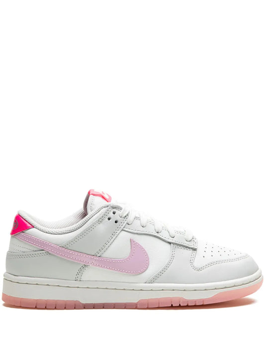Nike Dunk Low 520 Pack Pink sneakers