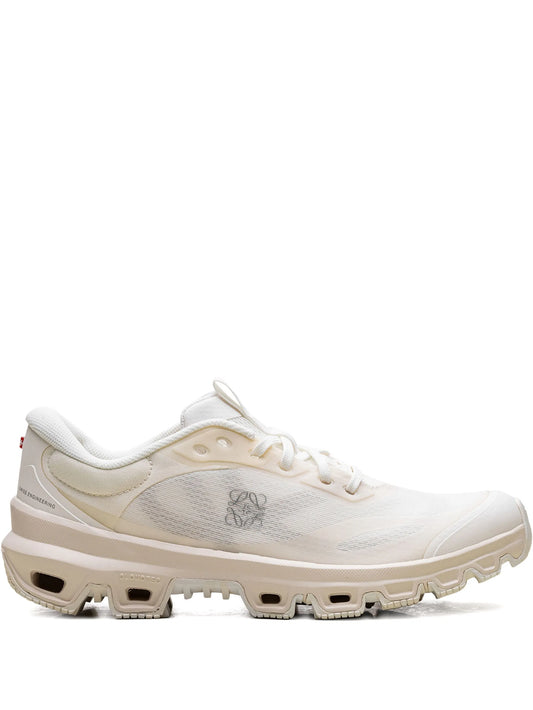 On Running Cloudventure Loewe Egg Shell_Unique Store