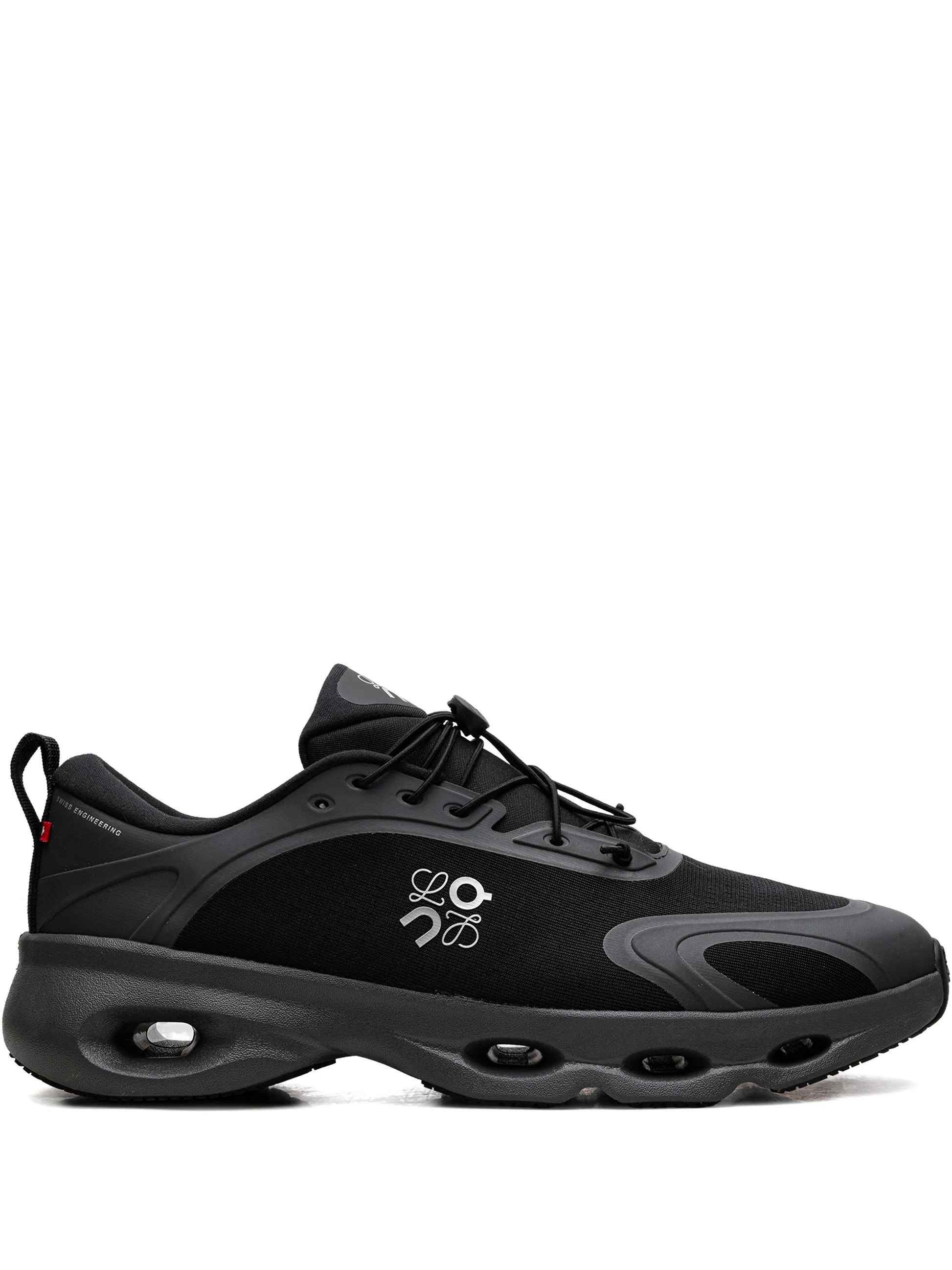 On Cloudsolo Black Sneakers_Unique Store