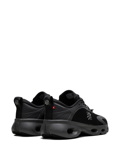 On Cloudsolo Black Sneakers
