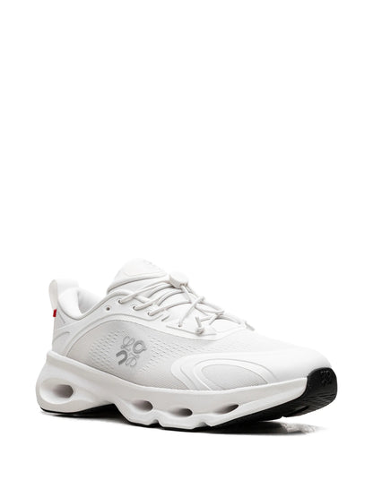 On Cloudsolo Loewe White