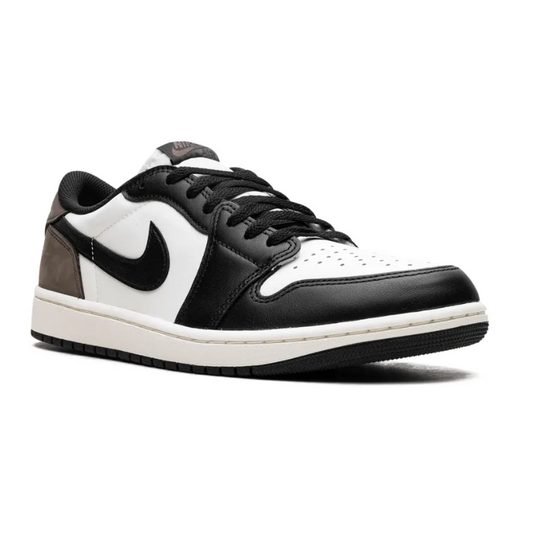 Jordan 1 Retro Low Mocha