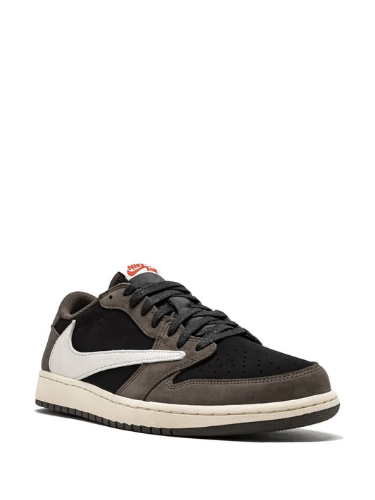 Jordan X Travis Scott Air Jordan 1 Low Black Brwon Tones Sneakers