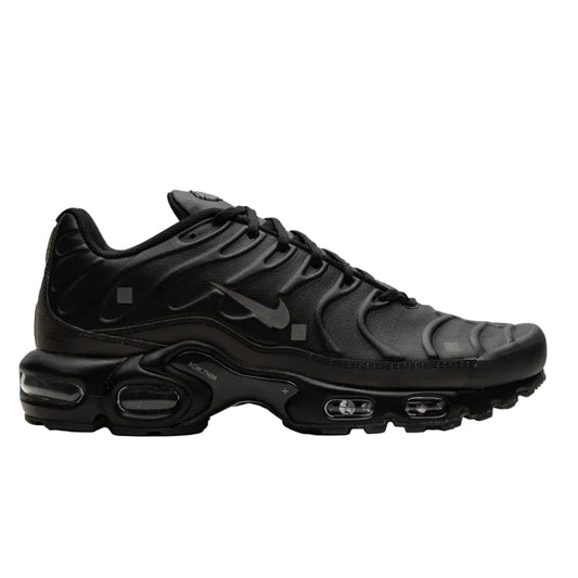 Nike Air Max Plus Tn Triple Black Sneakers_Unique Store