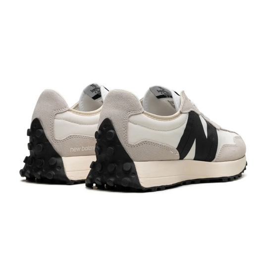 New Balance 327 Moonbeam Sea Salt Black