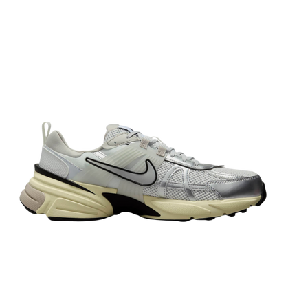 Nike V2K Run Metallic Silver Sneakers_Unique Store