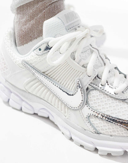 Nike Zoom Vomero 5 Chrome Toe Sneakers