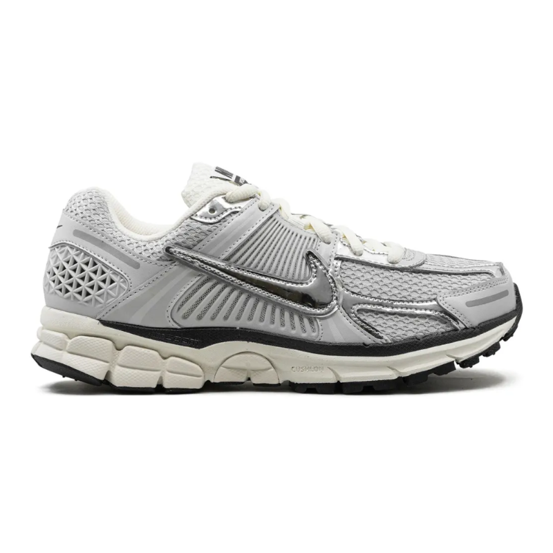 Nike Zoom Vomero 5 Photon Dust Metallic Silver Sneakers_Unique Store
