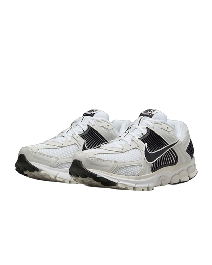 Nike Zoom Vomero 5 White Black Sneakers