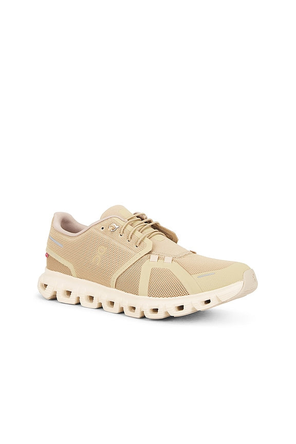 On Cloud 6 Chai Sand sneakers