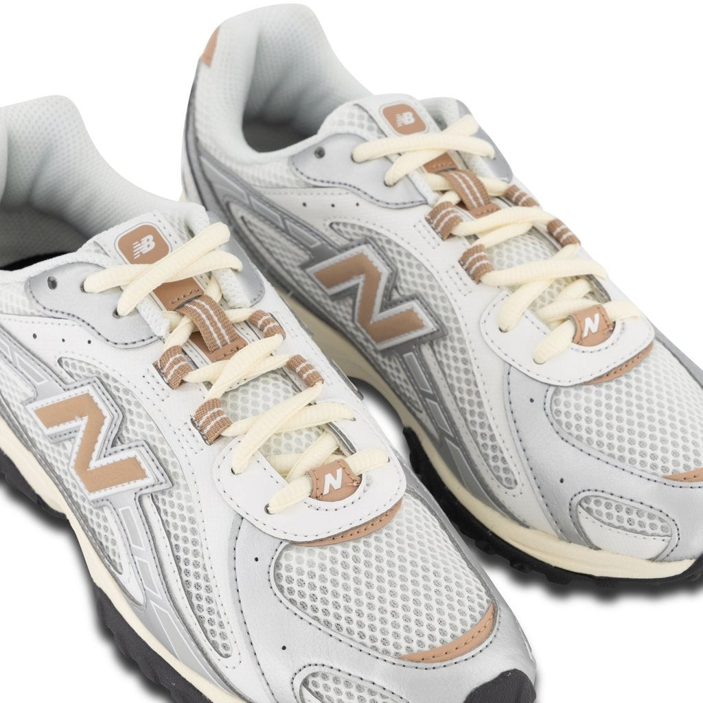 New Balance 204L Mesh Sneakers