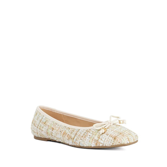 CHANEL Hennie White Ballet Falts