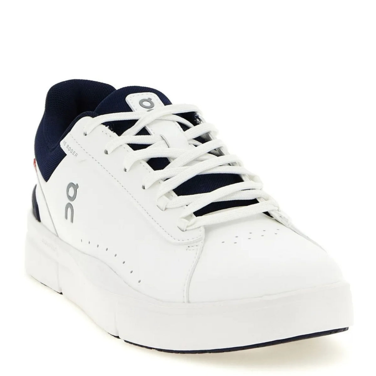 On Cloud The Roger Advantage White Black