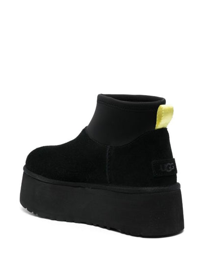 UGG Classic Mini Dipper Boot –  Black