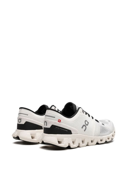 On Cloud X 3 Ivory Sneakers