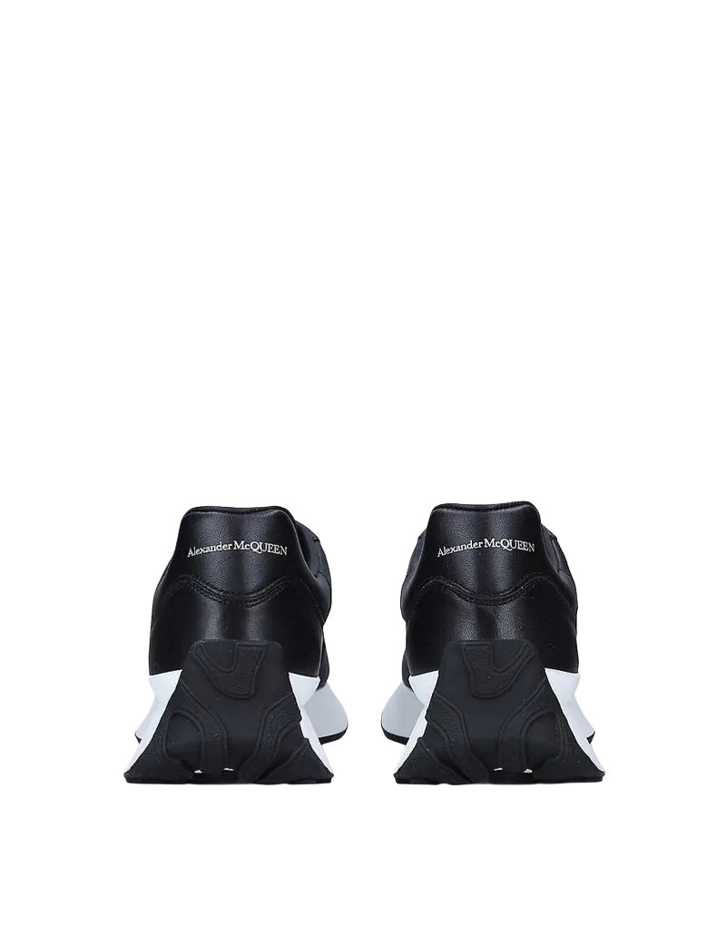 Alexander McQueen Sprint Runner in Black