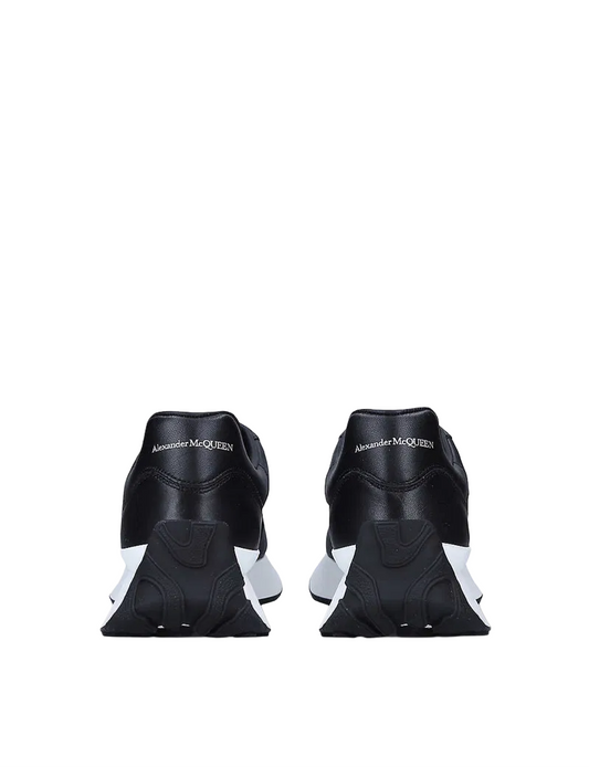 Alexander McQueen Sprint Runner in Black