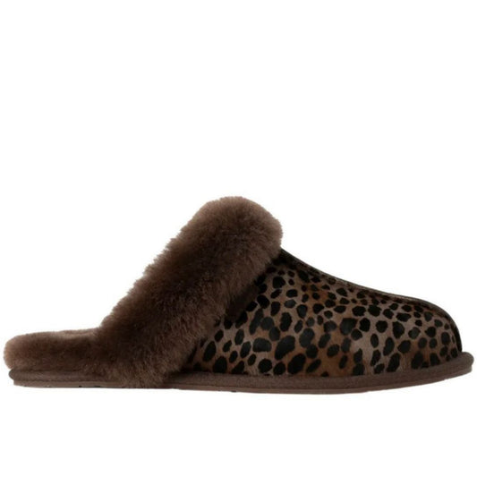 UGG Scuffette Caspian slipper the Burnt Cedar spotted leopard print