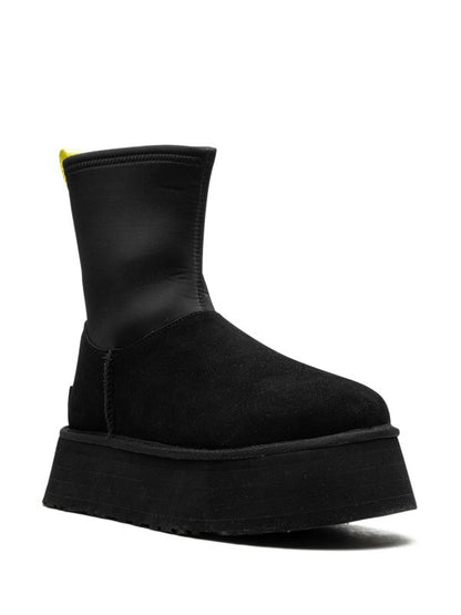 UGG Classic Dipper Boot black