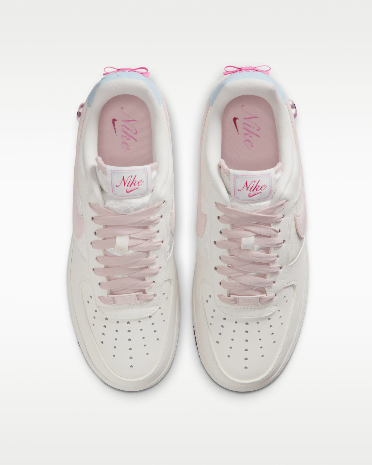 Nike Air Force Low 'Valentines Day 2026 in Sail Light Armoury